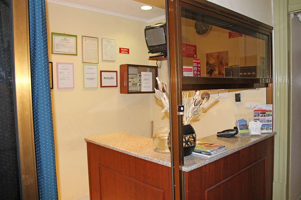 Lunar Guest House Порто Екстериор снимка
