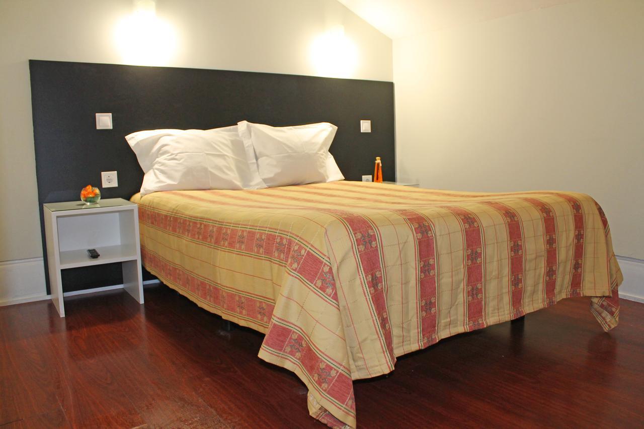 Lunar Guest House Порто Екстериор снимка