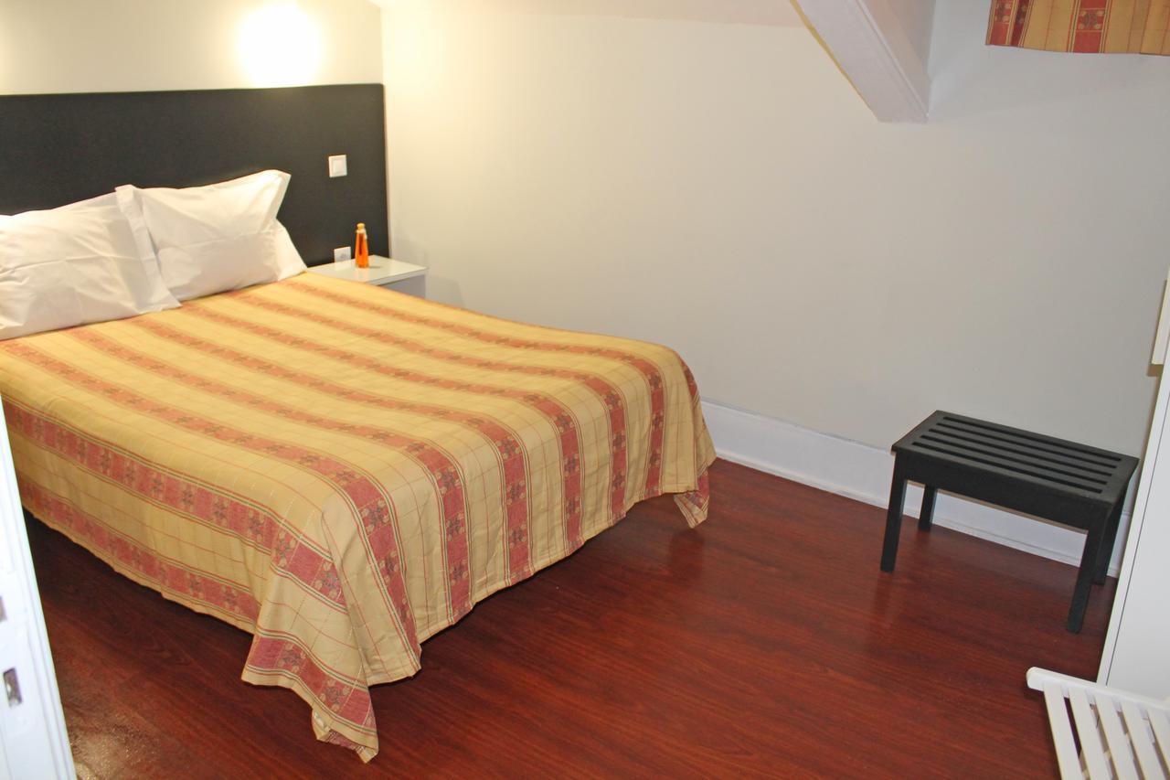 Lunar Guest House Порто Екстериор снимка