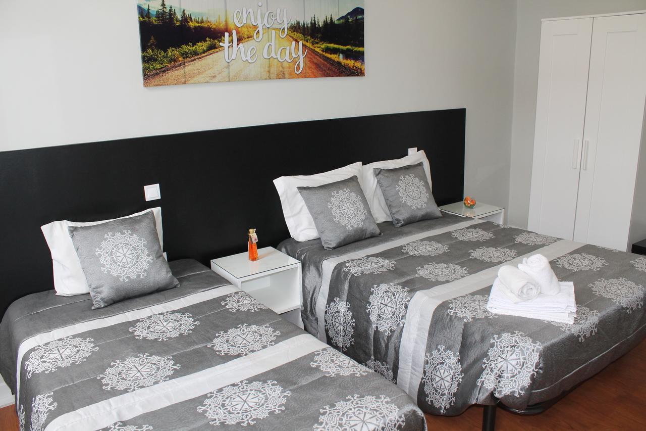 Lunar Guest House Порто Екстериор снимка