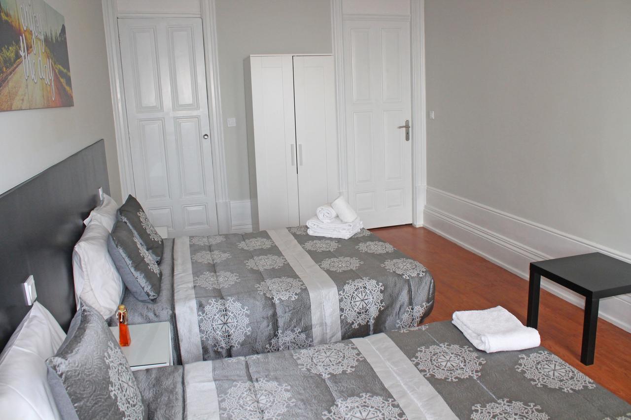 Lunar Guest House Порто Екстериор снимка