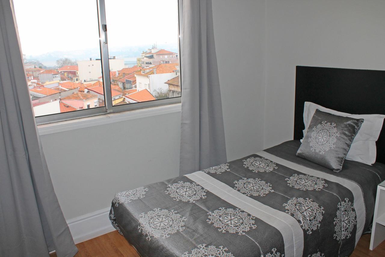 Lunar Guest House Порто Екстериор снимка