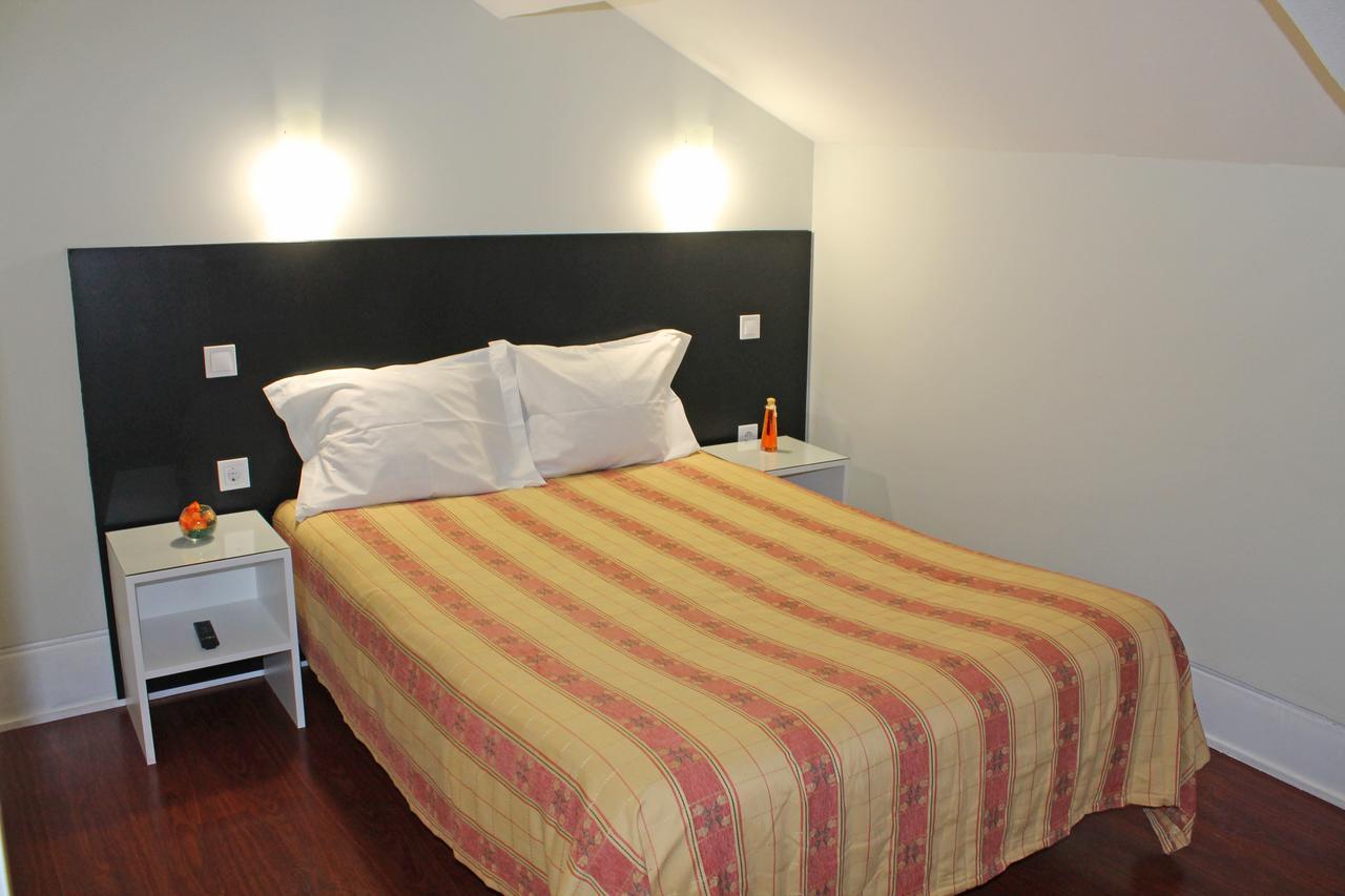 Lunar Guest House Порто Екстериор снимка