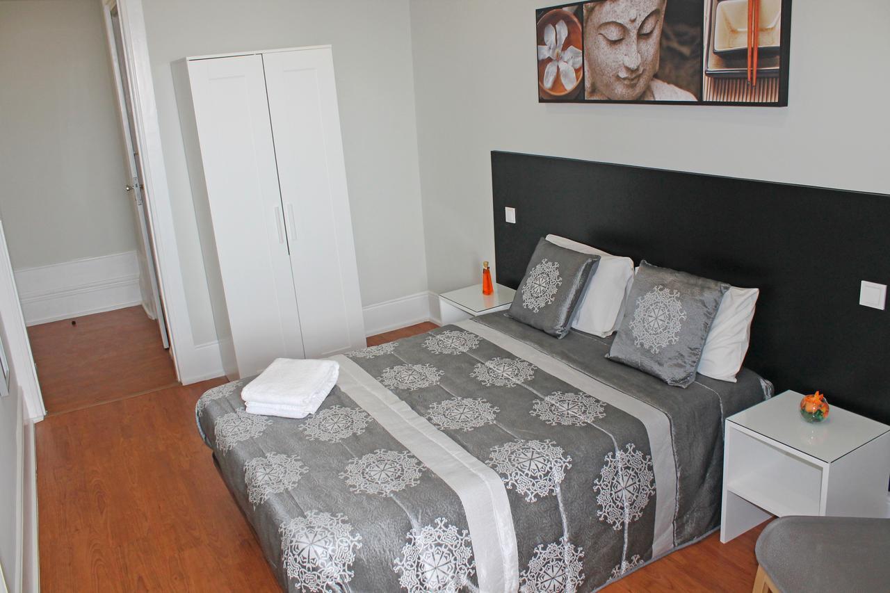 Lunar Guest House Порто Екстериор снимка