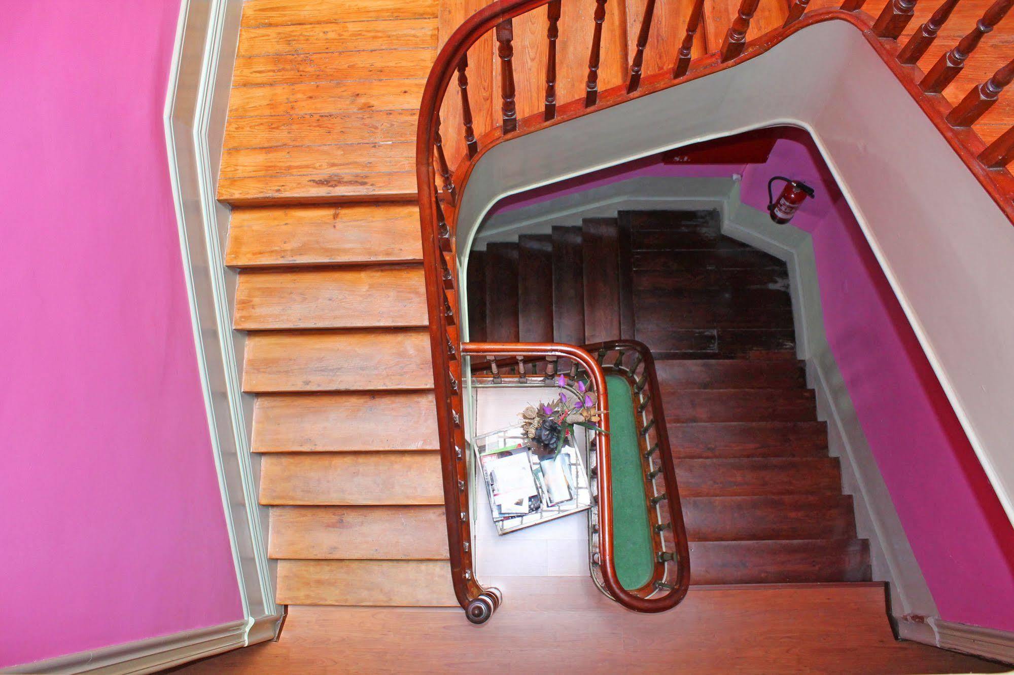 Lunar Guest House Порто Екстериор снимка